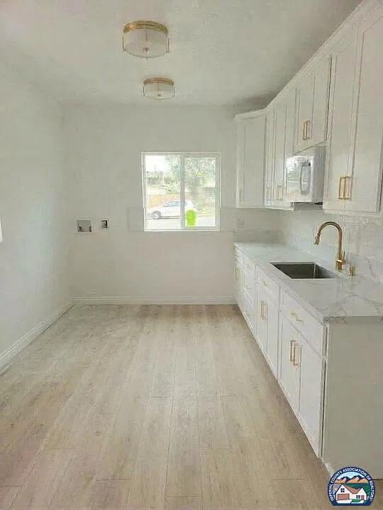 1 bed, 1.0 bath, 420 sqft, $1,199 — Photo 2