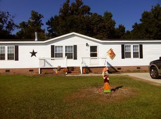 135 Magnolia Gardens Dr, Jacksonville, NC 28540