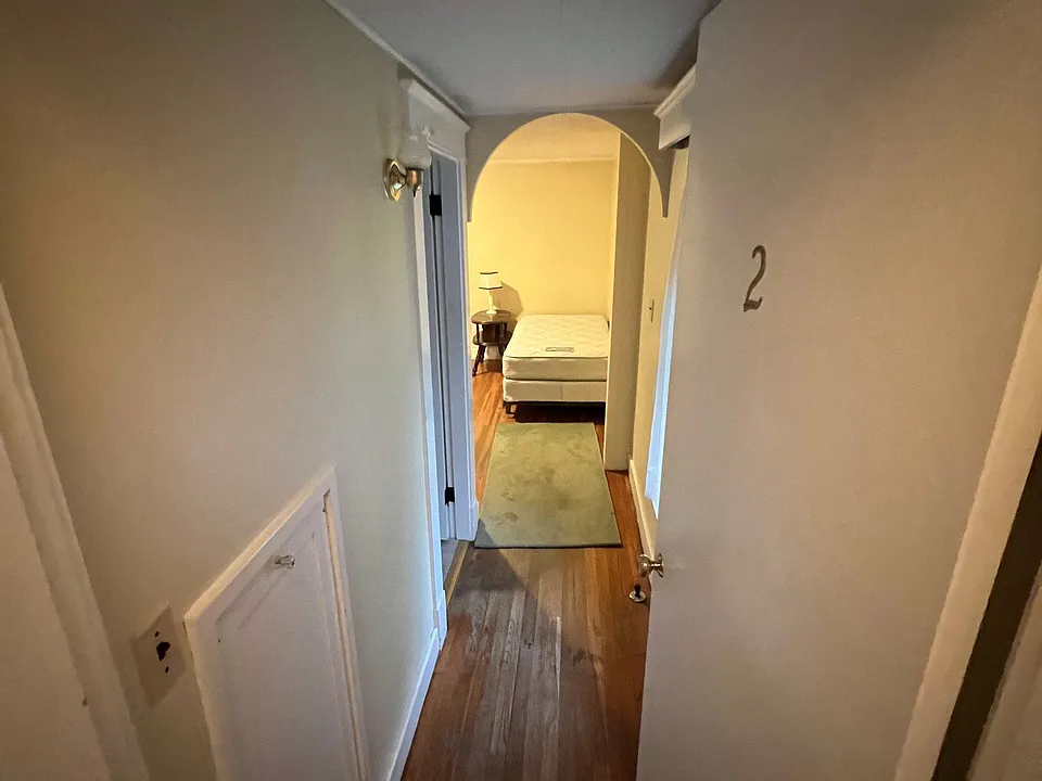 33 E Summer St #2