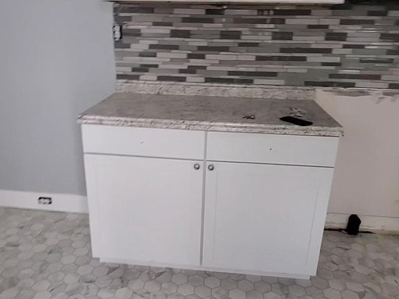 Eat in kitchen