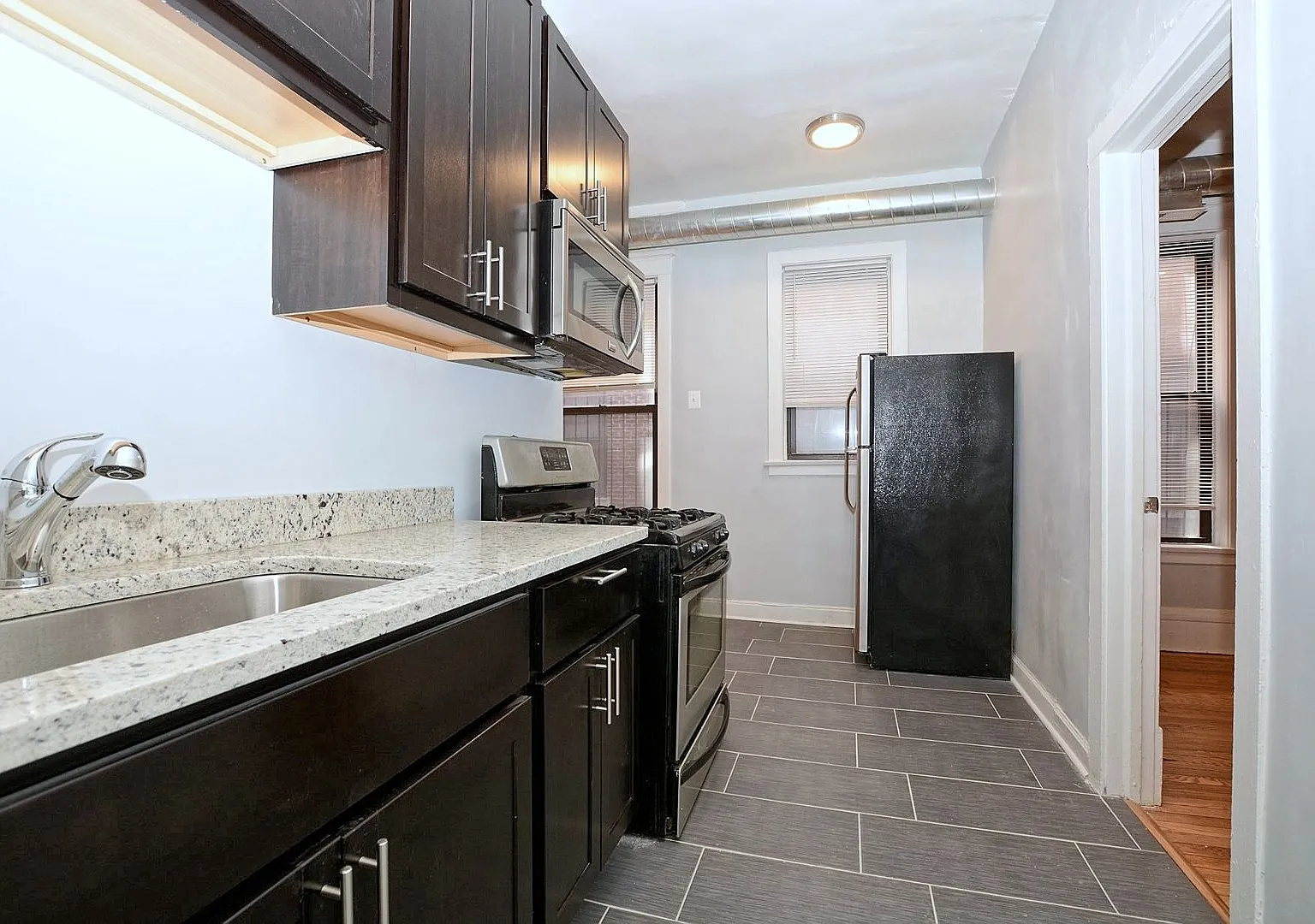 5019 S Drexel Blvd Mobility Zone — Photo 4