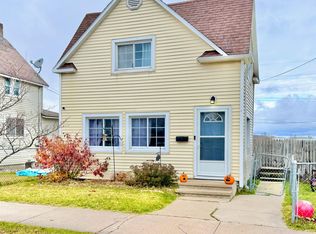 212 N Court St, Gladstone, MI 49837