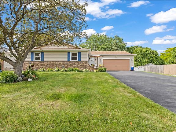 2nd image of 59 Long Wood Dr
