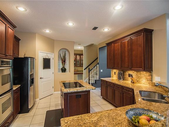 5th image of 5105 Kernwood Ct