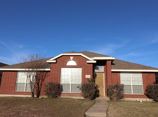1901 Crawford Dr, Mesquite, TX 75149