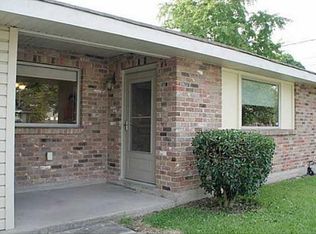 3418 Delille St, Chalmette, LA 70043
