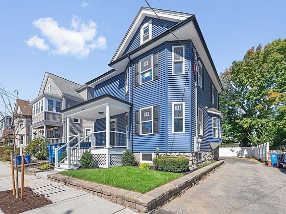 3rd image of 26 Fuller St #2