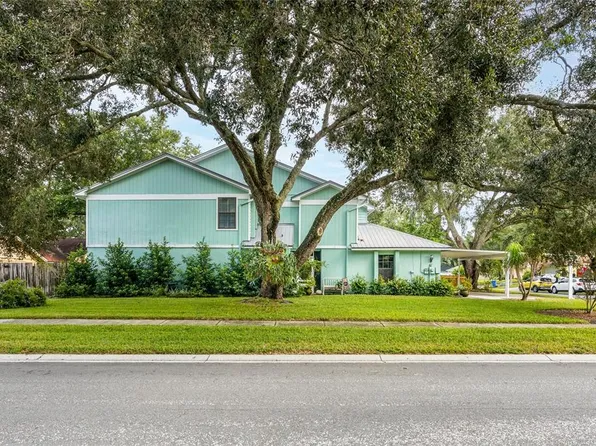 1701 Tallowtree Cir, Valrico, FL 33594