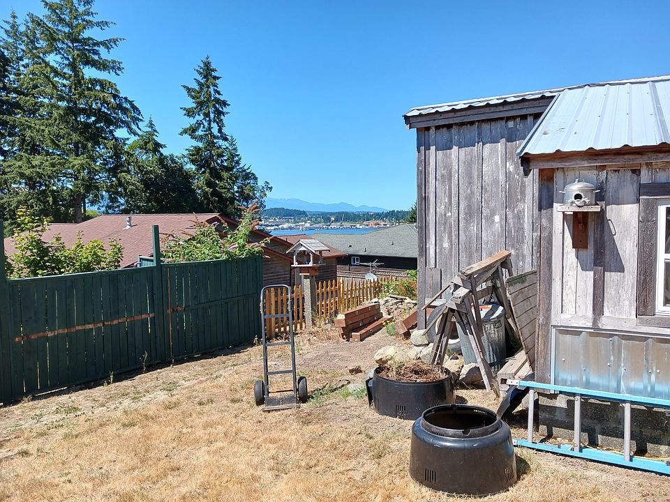 1st image of 234 Tracy Ave S