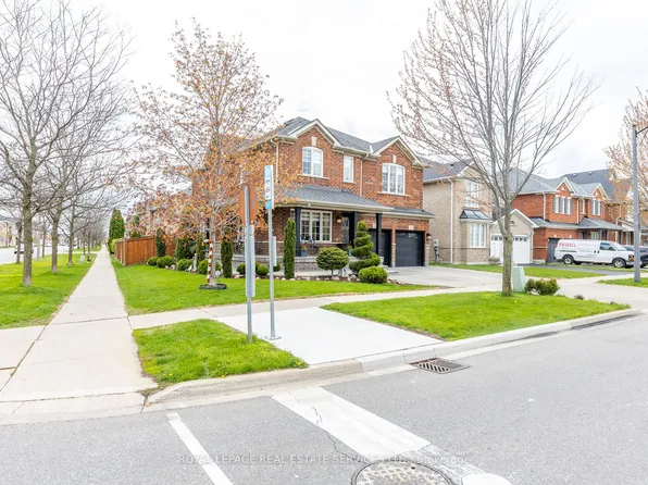1218 Costigan Rd, Milton, ON L9T 6N8