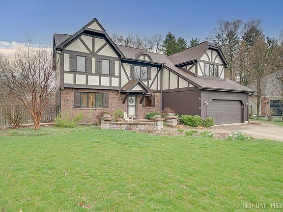 2nd image of 1745 Southampton Ct
