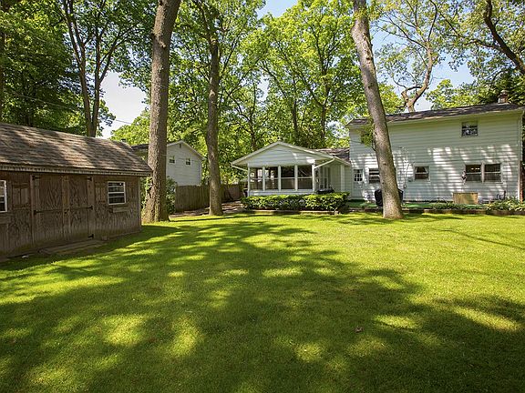 2nd image of 53288 Oakton Dr