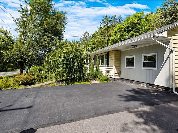3rd image of 8583 Green Lakes Rd