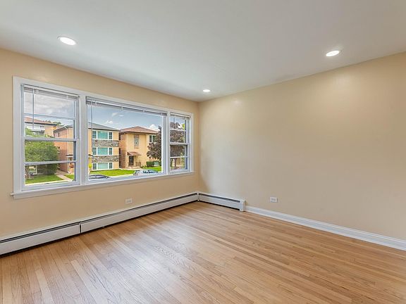 4th image of 2435 N 77th Ave #2