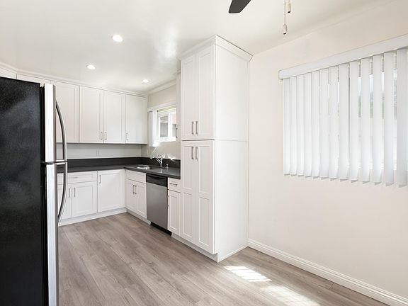 4th image of 1108 Waterloo St APT 8