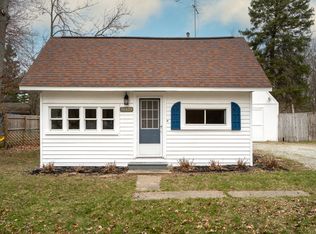 14939 Minetta Ave, Spring Lake, MI 49456