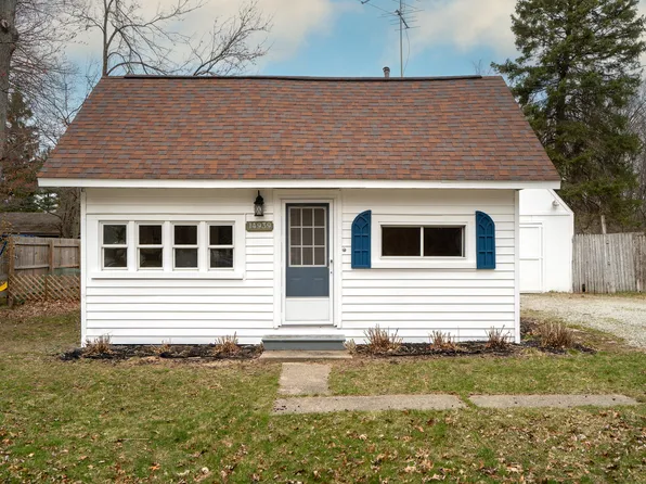 14939 Minetta Ave, Spring Lake, MI 49456