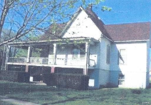 1st image of 303 N Broadway St