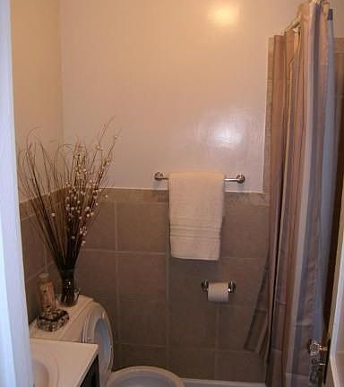 2nd bathroom
