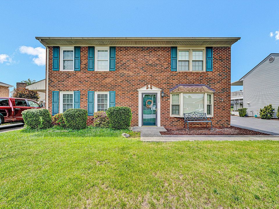 1st image of 1308 Parkdale Manor Dr