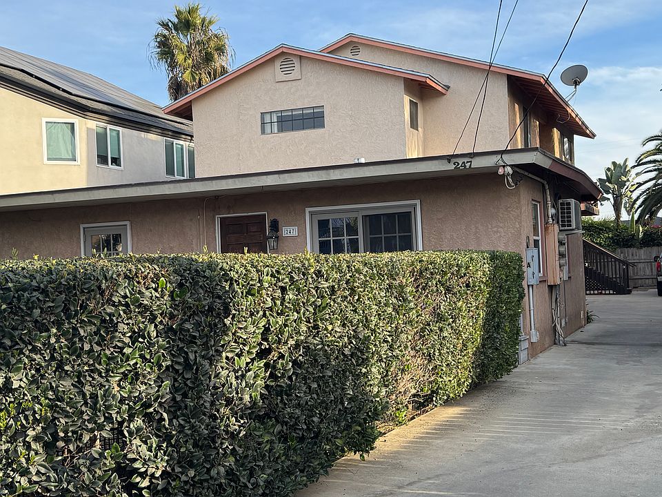 FRONT OF 3 UNIT BLDG.