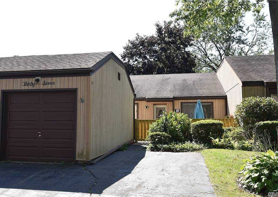 37 Strathmore Gate Drive, Stony Brook, NY 11790 Zillow