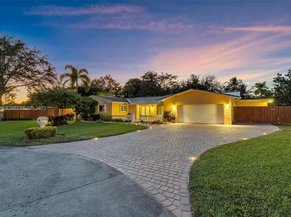 12920 SW 108th Pl, Miami, FL 33176