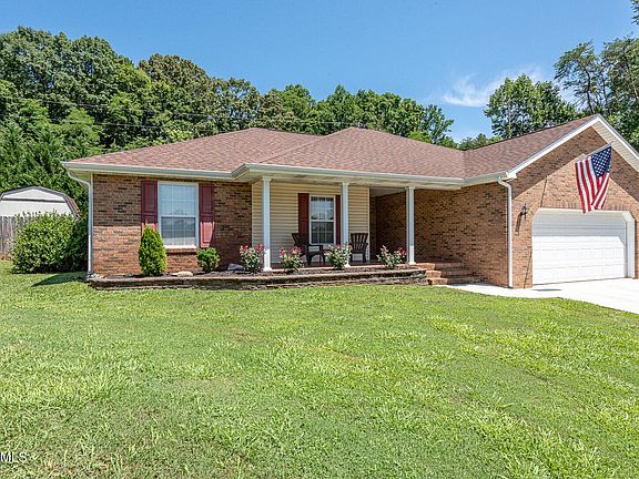 4th image of 1734 Haley Glenn Ln