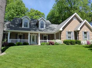 2011 Timbercrest Dr, Greensburg, PA 15601