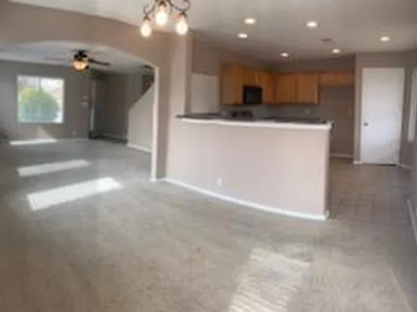 1600 Questa Rd NE, Rio Rancho, NM 87144