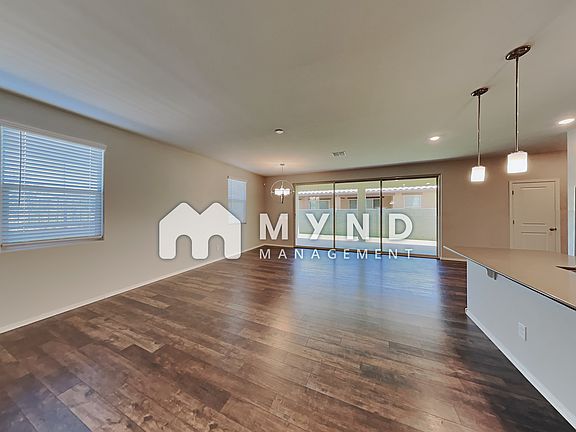 4th image of 16521 W Jenan Dr