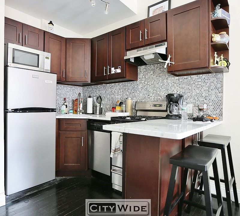 2nd image of 1570 2nd Ave APT 2C