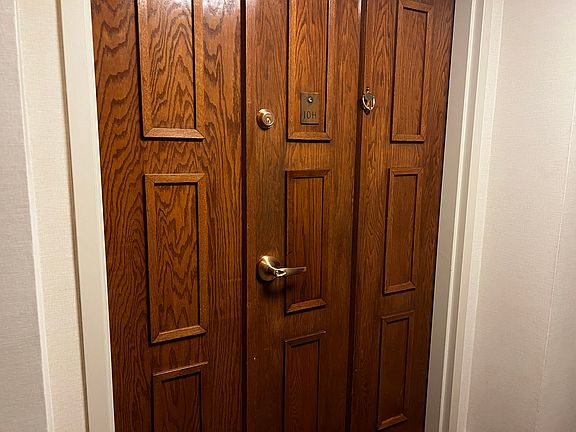 3rd image of 4170 N Marine Dr APT 10H