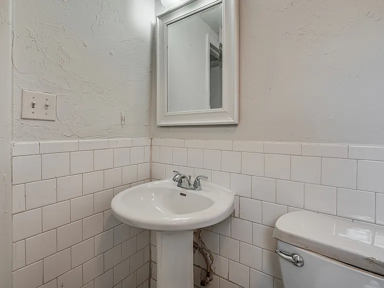 2309 N Florida Ave — Photo 25