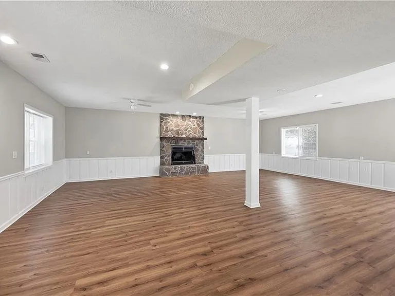 5949 James Rd — Photo 24