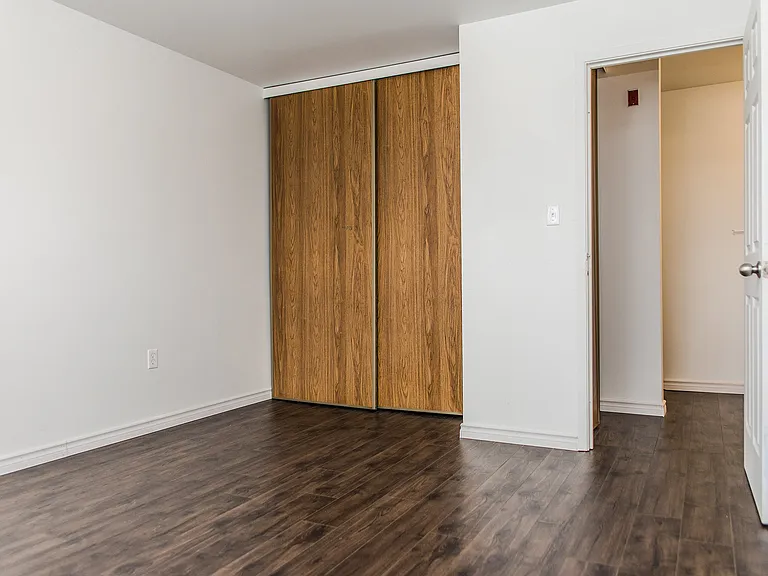 1375 Kensington Pkwy — Photo 10