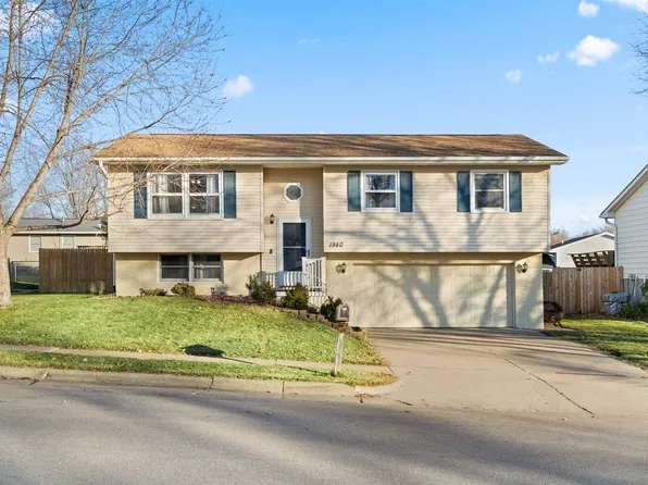 1940 Lagen St, Dubuque, IA 52002