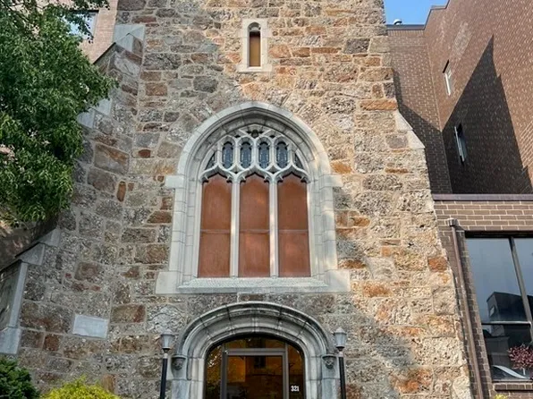 321 Harvard St APT 101, Cambridge, MA 02139