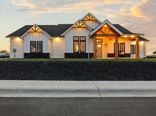 7892 Minam Dr, Middleton, ID 83644