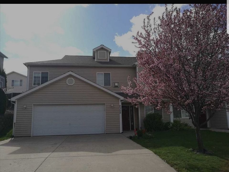 1st image of 2355 NW Ridgeline Dr #1