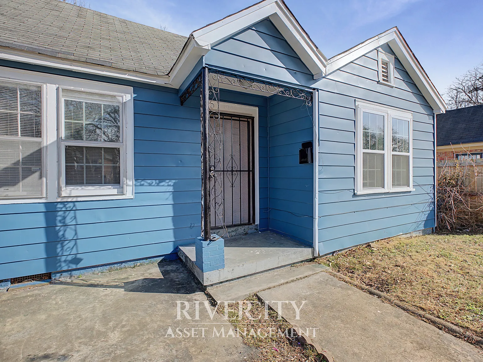 3 bed, 928 sqft, $1,165 — Photo 3