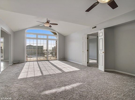 3rd image of 7091 W Touhy Ave APT 501