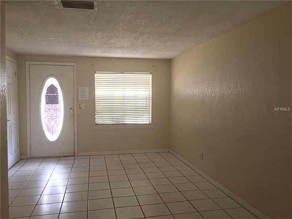 5th image of 8812 Auburn Way