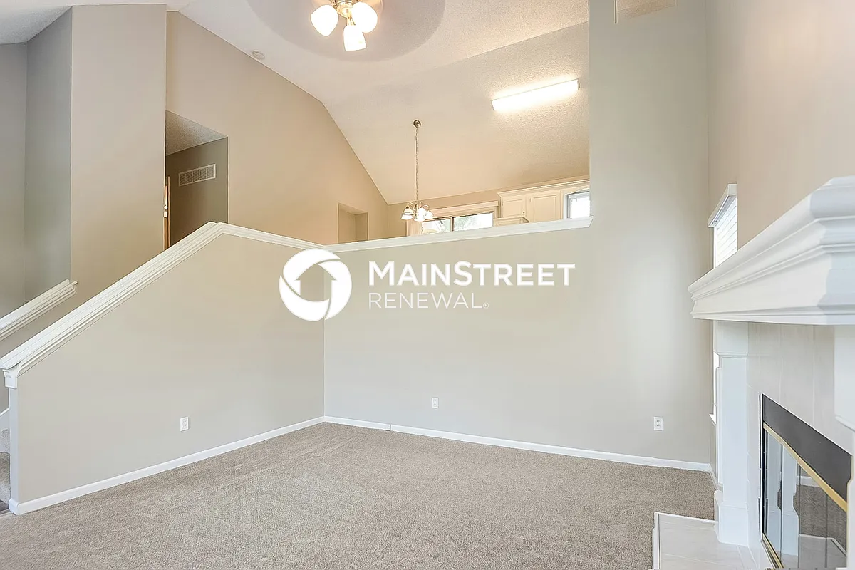 Living Room - 909 NW Pennington Ct
