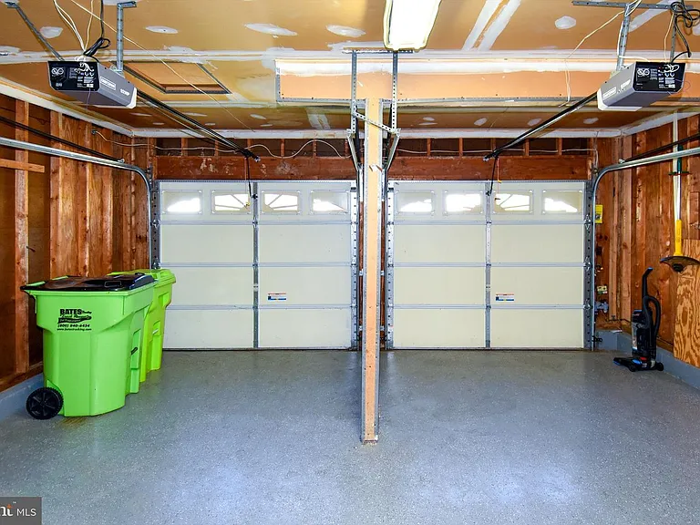 4037 Broadwire Dr — Photo 22