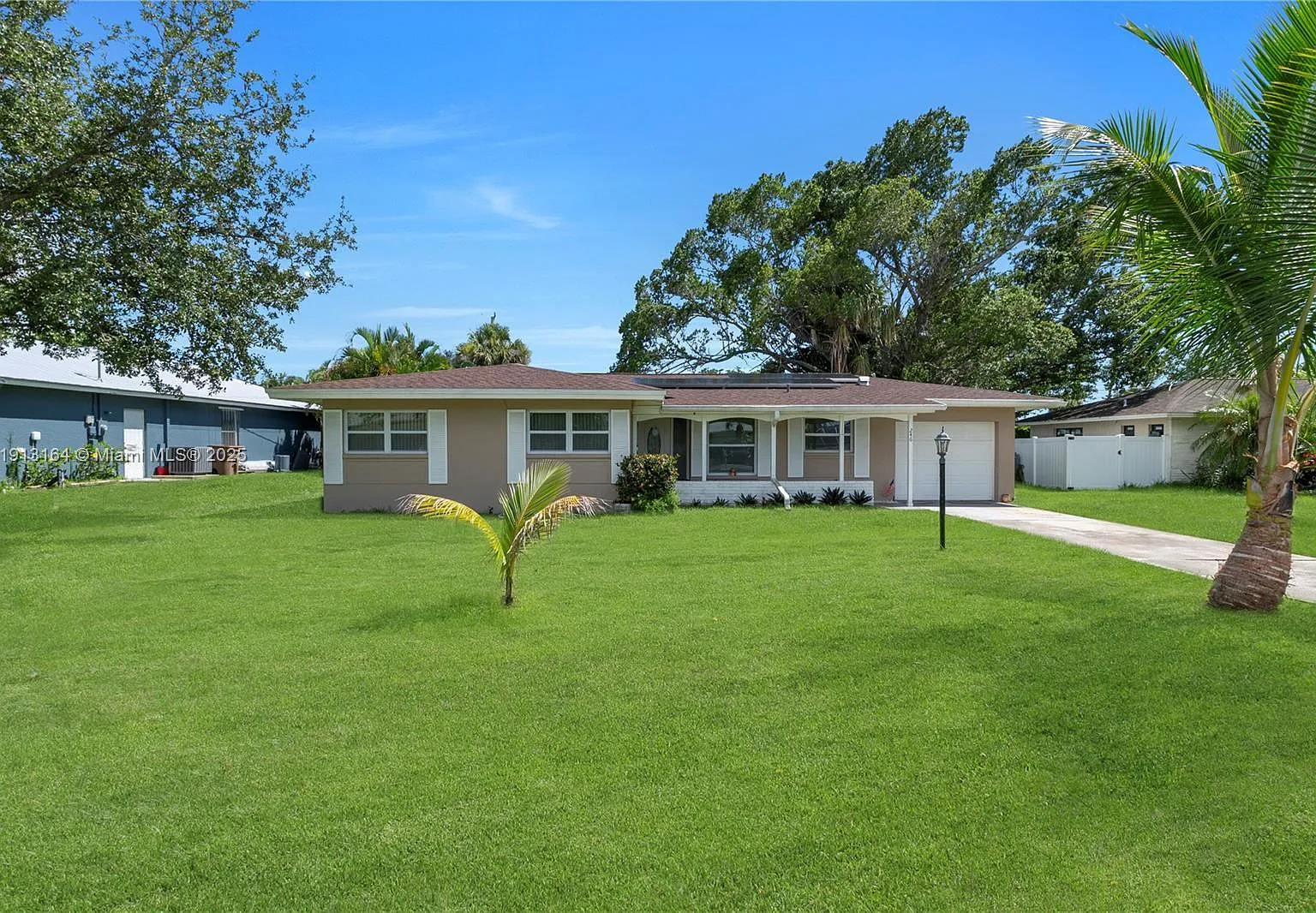 Cape Coral — Photo 2
