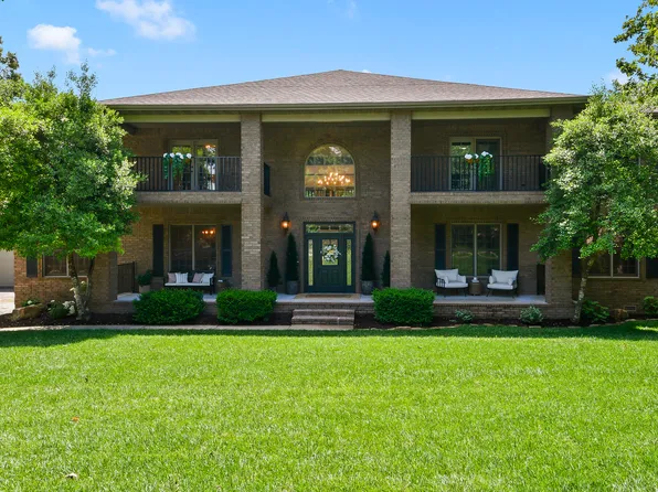 1013 Silvercrest Place, Reeds Spring, MO 65737