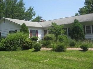 50 Susan Dr, Newburgh, NY 12550