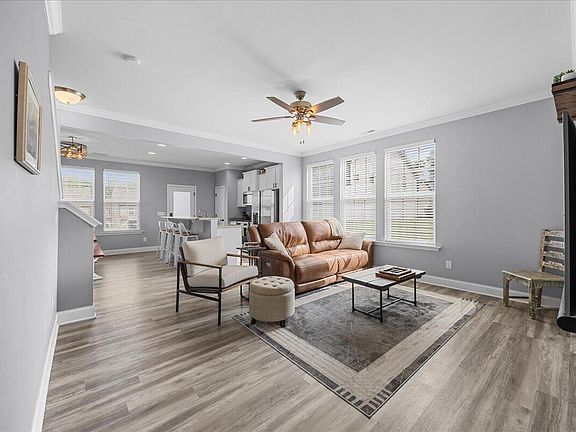 5th image of 99 Porthaven Way