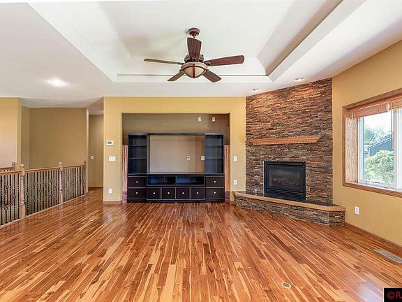 5th image of 1121 Crystal Lake Dr
